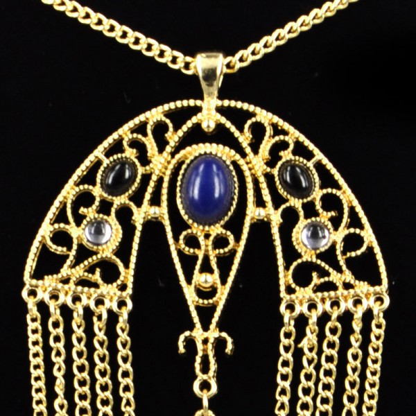 Baroque Style Oval Pendant Tassels Necklace on Luulla